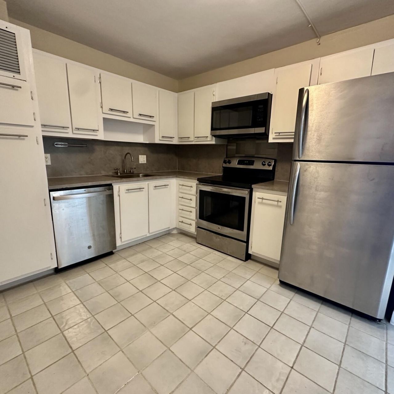 2851 NE 183rd Street, Unit 914E, Aventura, FL 33160 Photo