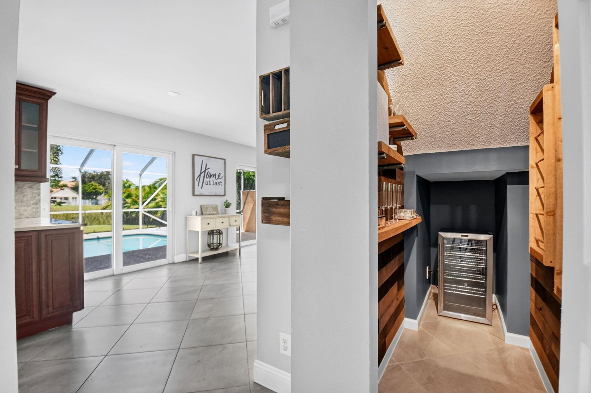 6233 Willoughby Circle, Lake Worth, FL 33463 Photo