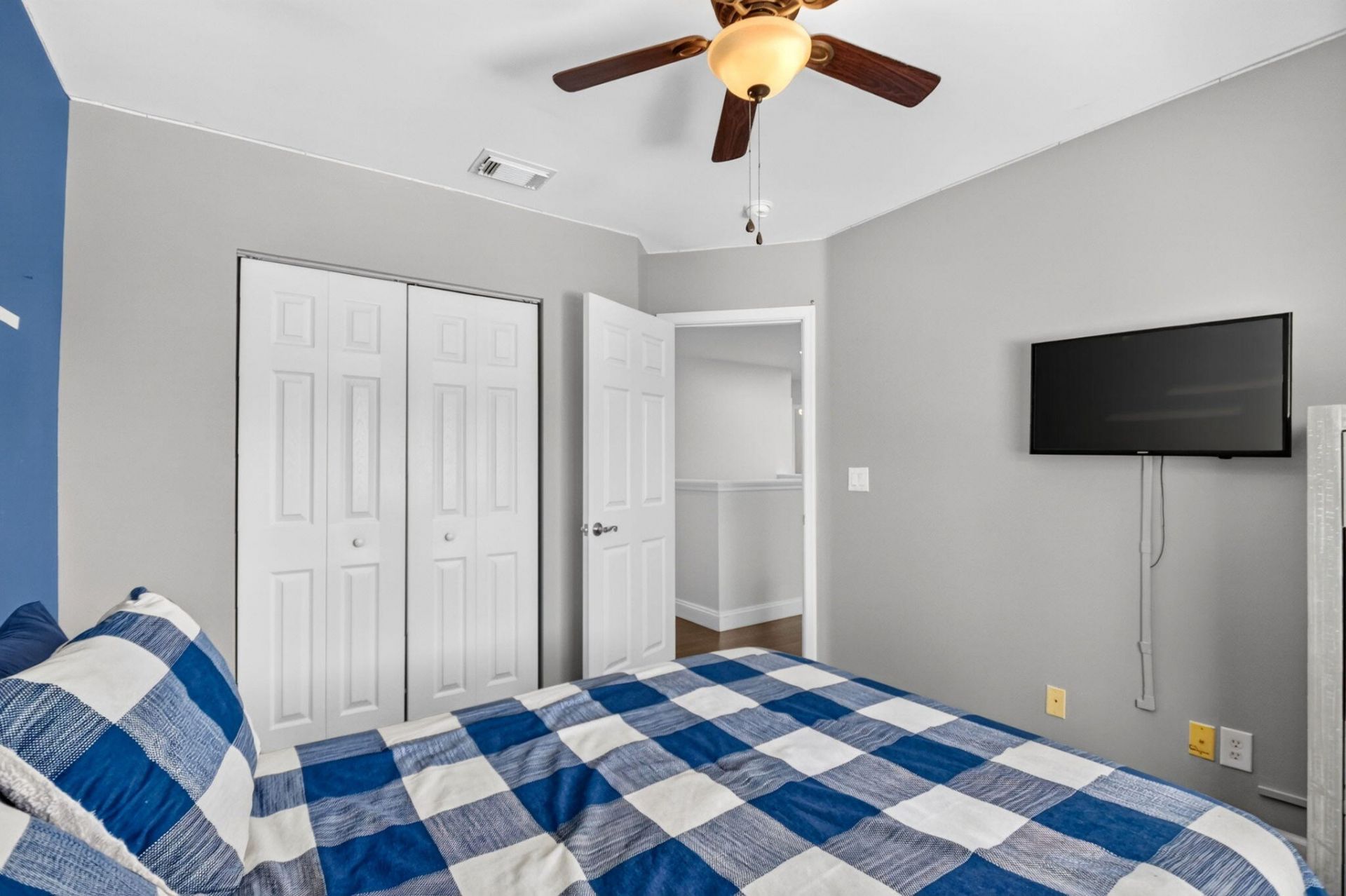 6233 Willoughby Circle, Lake Worth, FL 33463 Photo