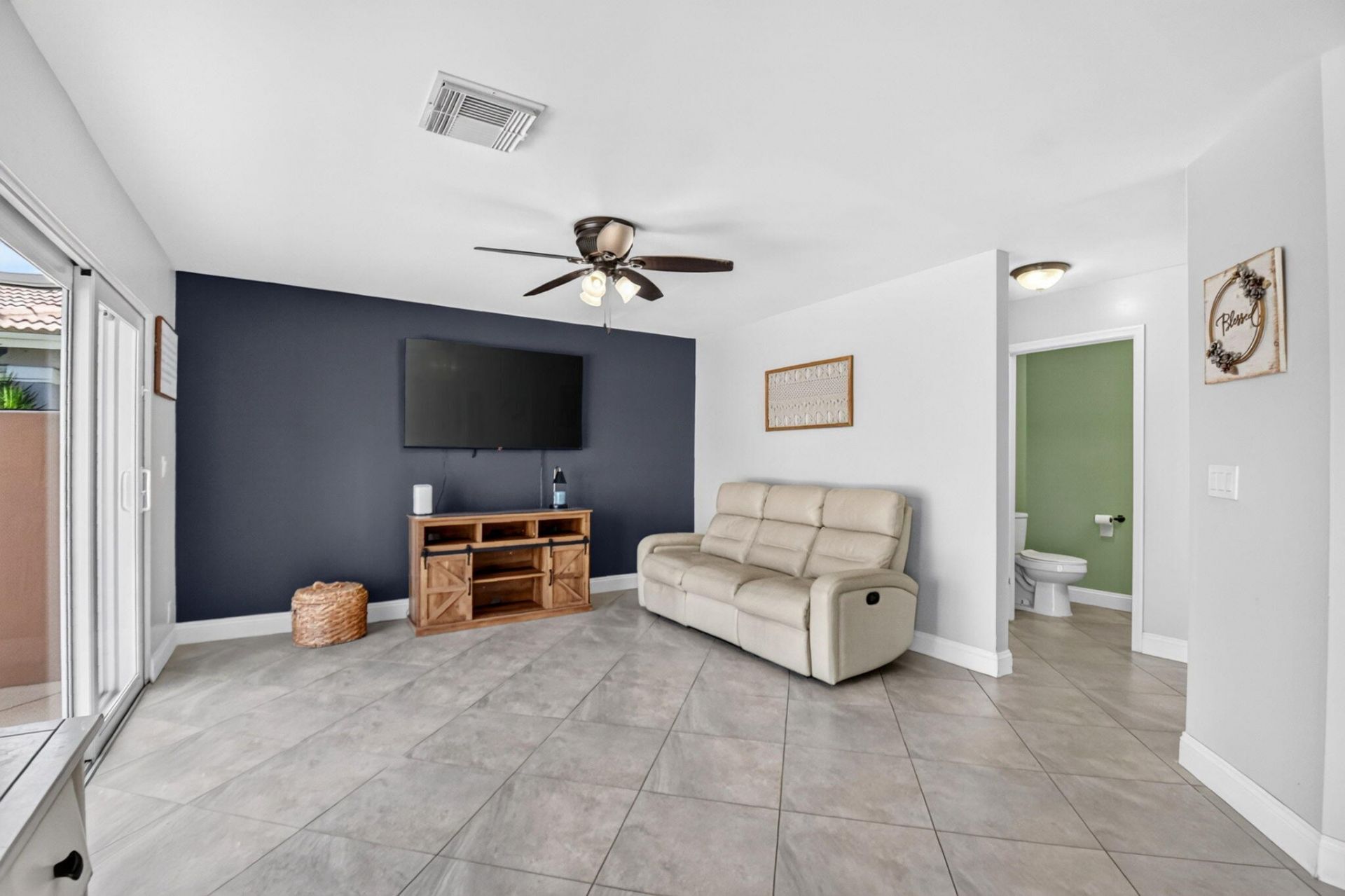 6233 Willoughby Circle, Lake Worth, FL 33463 Photo