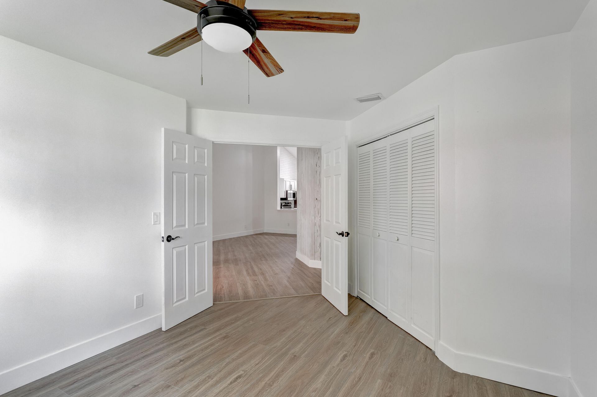 205 Sea Oats Drive, Unit E, Juno Beach, FL 33408 Photo