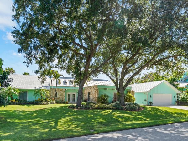 220 SW WILLOW LAKE Trail, Stuart, FL 34997