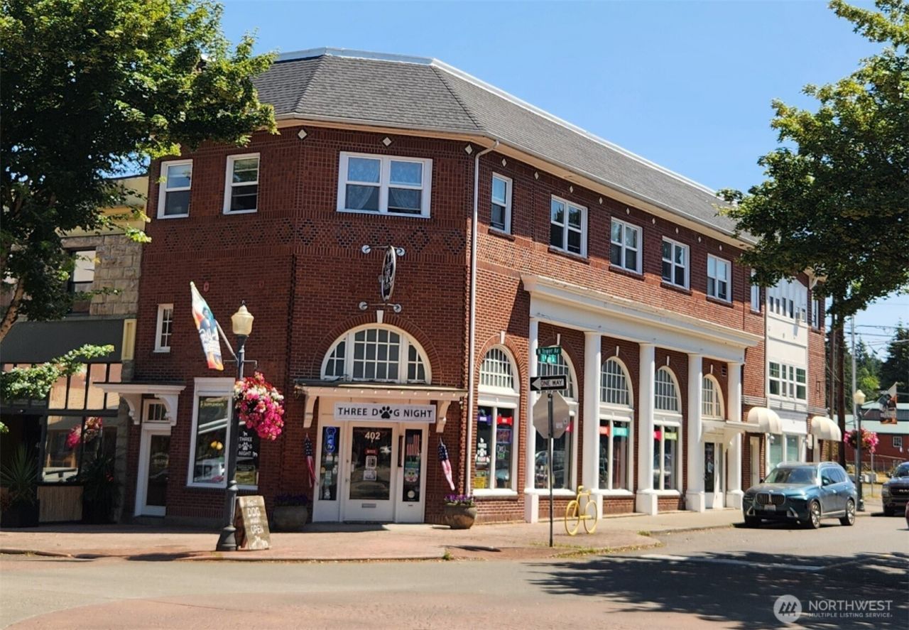 402 N Tower Avenue , Centralia, WA 98531
