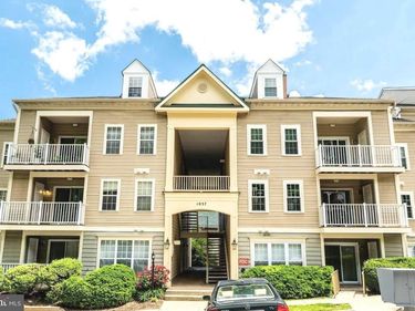 1037 GARDENVIEW LOOP, Unit 302, WOODBRIDGE, VA 22191
