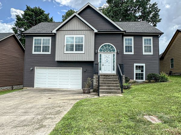 1111 Fuji Ln , Clarksville, TN 37040