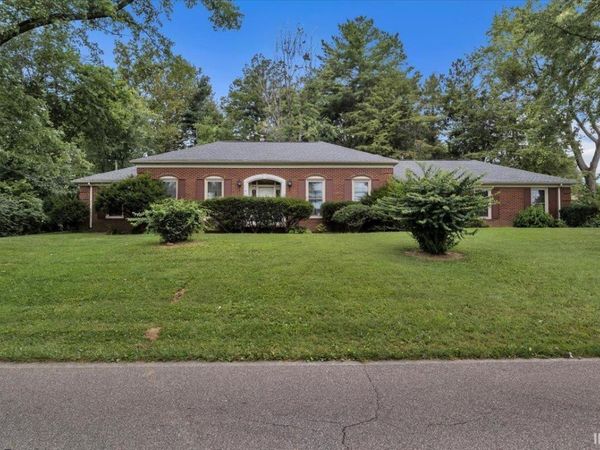 1600 Hawthorne Drive, Mount Vernon, IN 47620