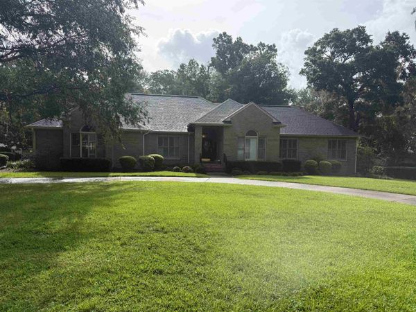 4557 Highgrove Road , Tallahassee, FL 32309