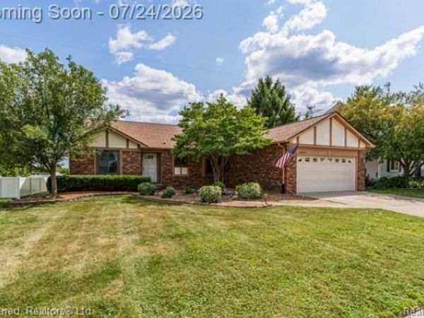 44997 Fair Oaks Drive, CANTON, MI 48187