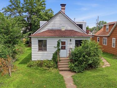 2208 4th Avenue W, Hibbing, MN 55746