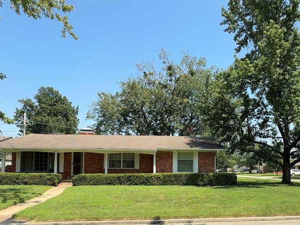 5443 S Marion Avenue E, Tulsa, OK 74135