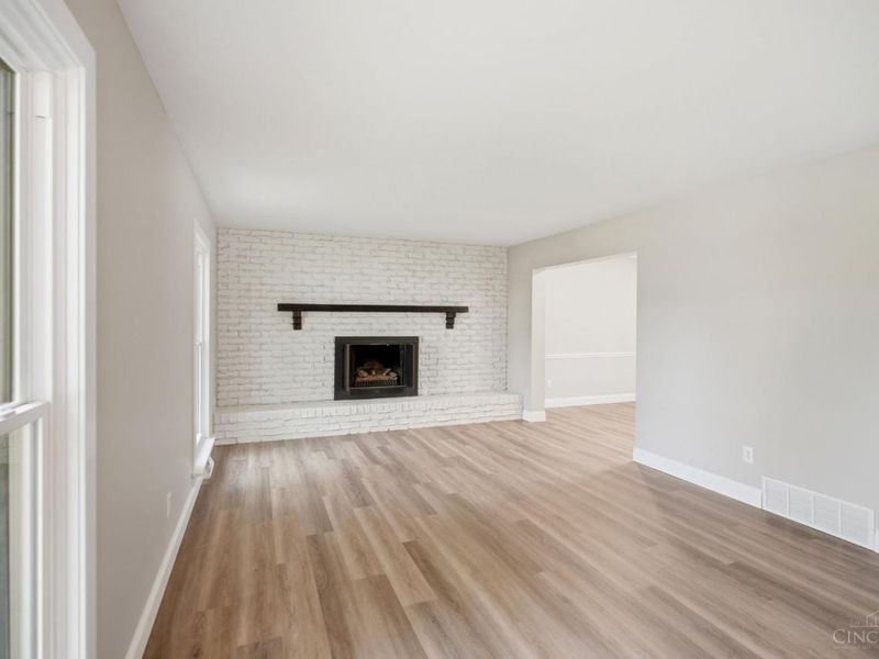 3209 Autumn Lane, Green Township, OH 45239 Photo 4