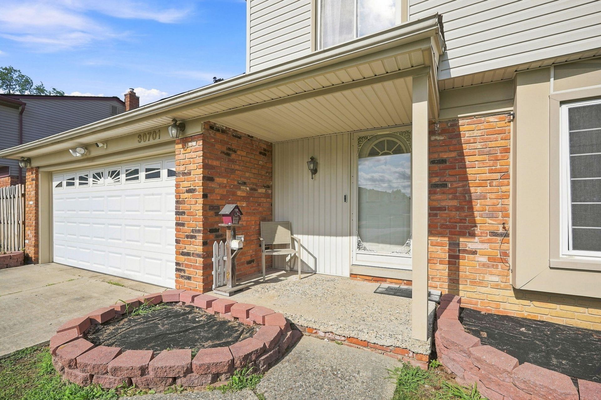 30701 Ventura Street, Southfield, MI 48076 Main Photo