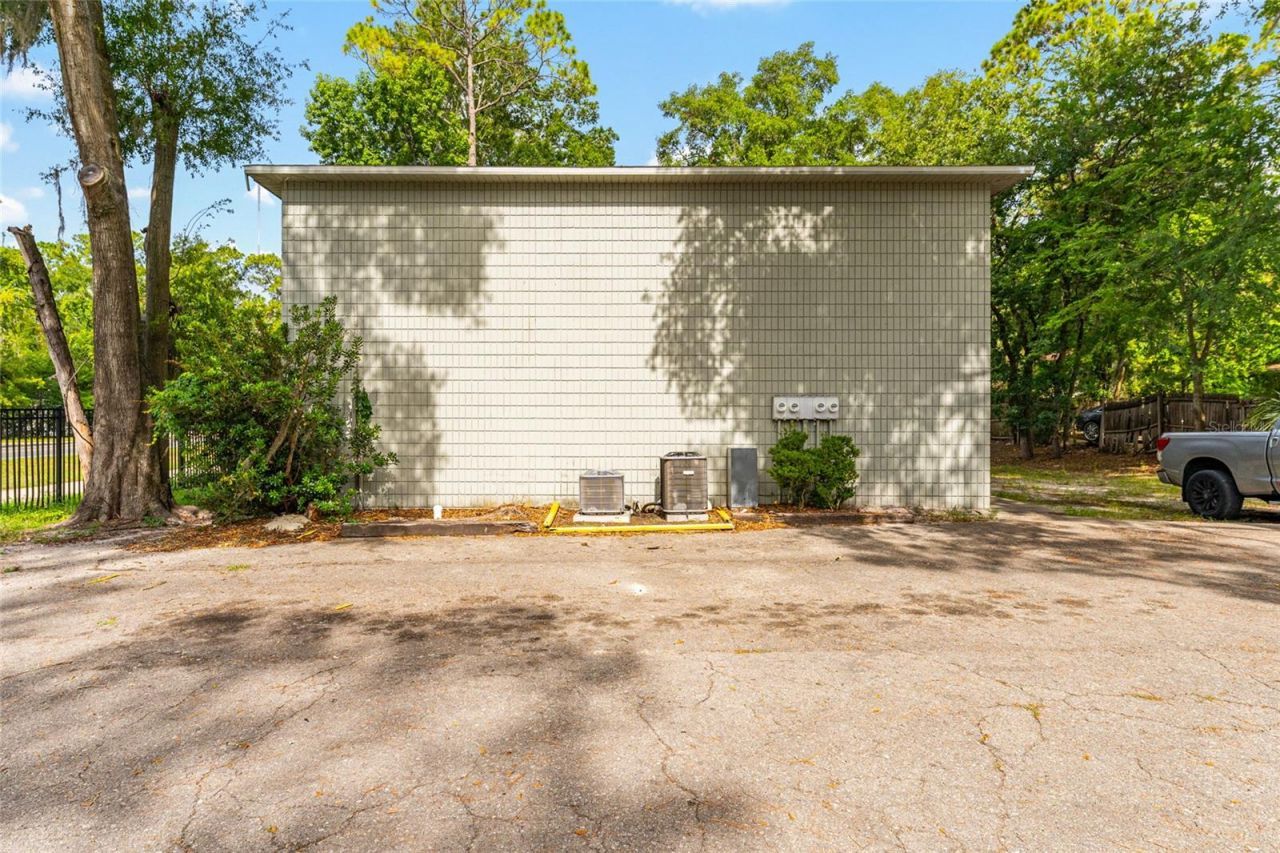 724 SW 68th Terrace, Gainesville, FL 32607 Photo