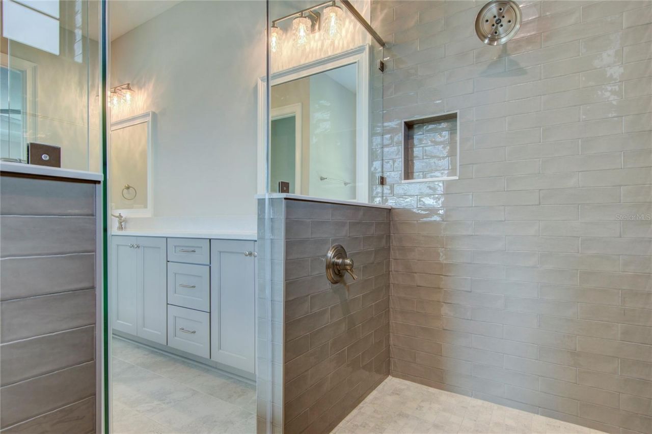 855 39th Avenue N, Saint Petersburg, FL 33703 Photo