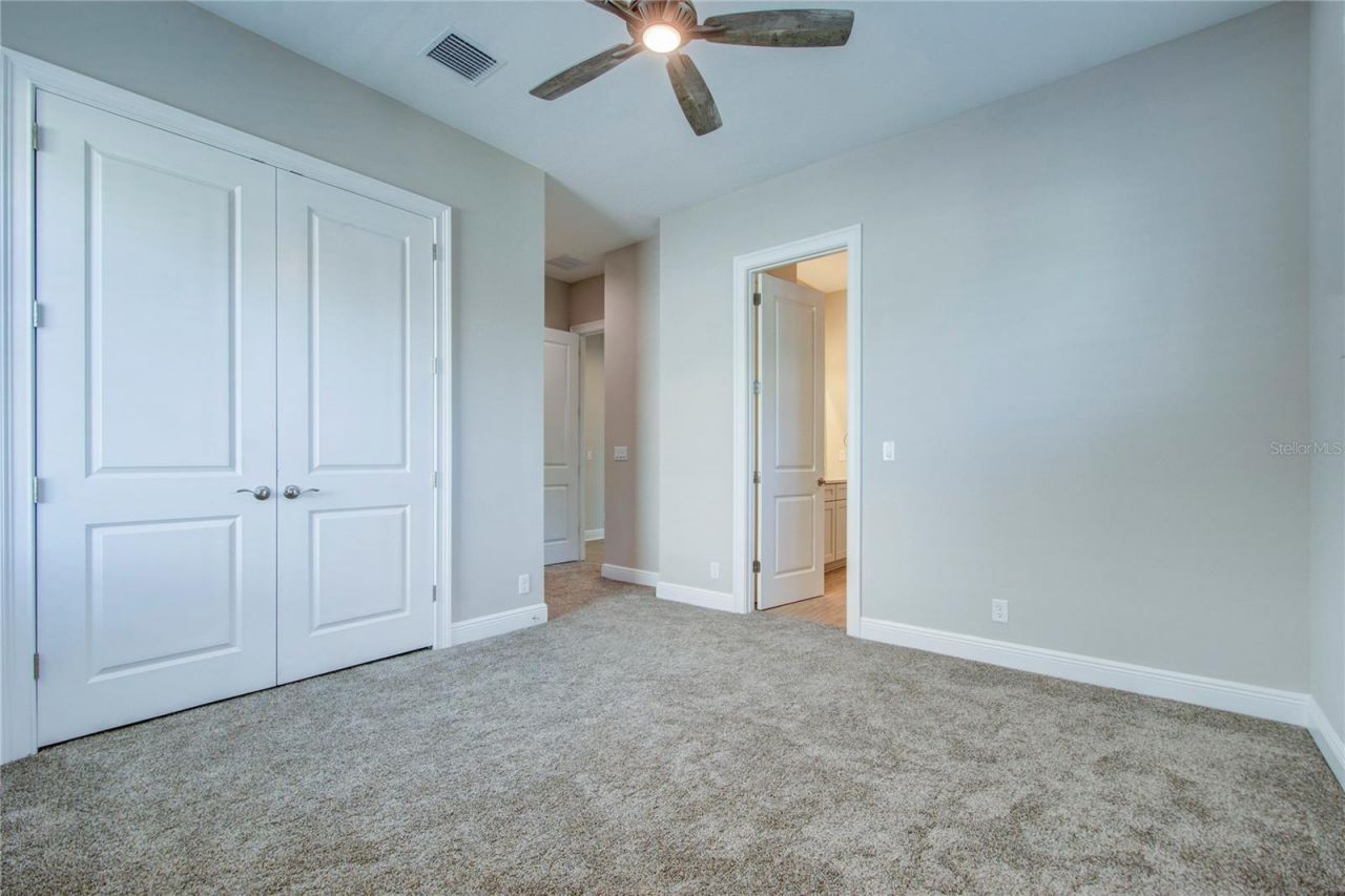 855 39th Avenue N, Saint Petersburg, FL 33703 Photo