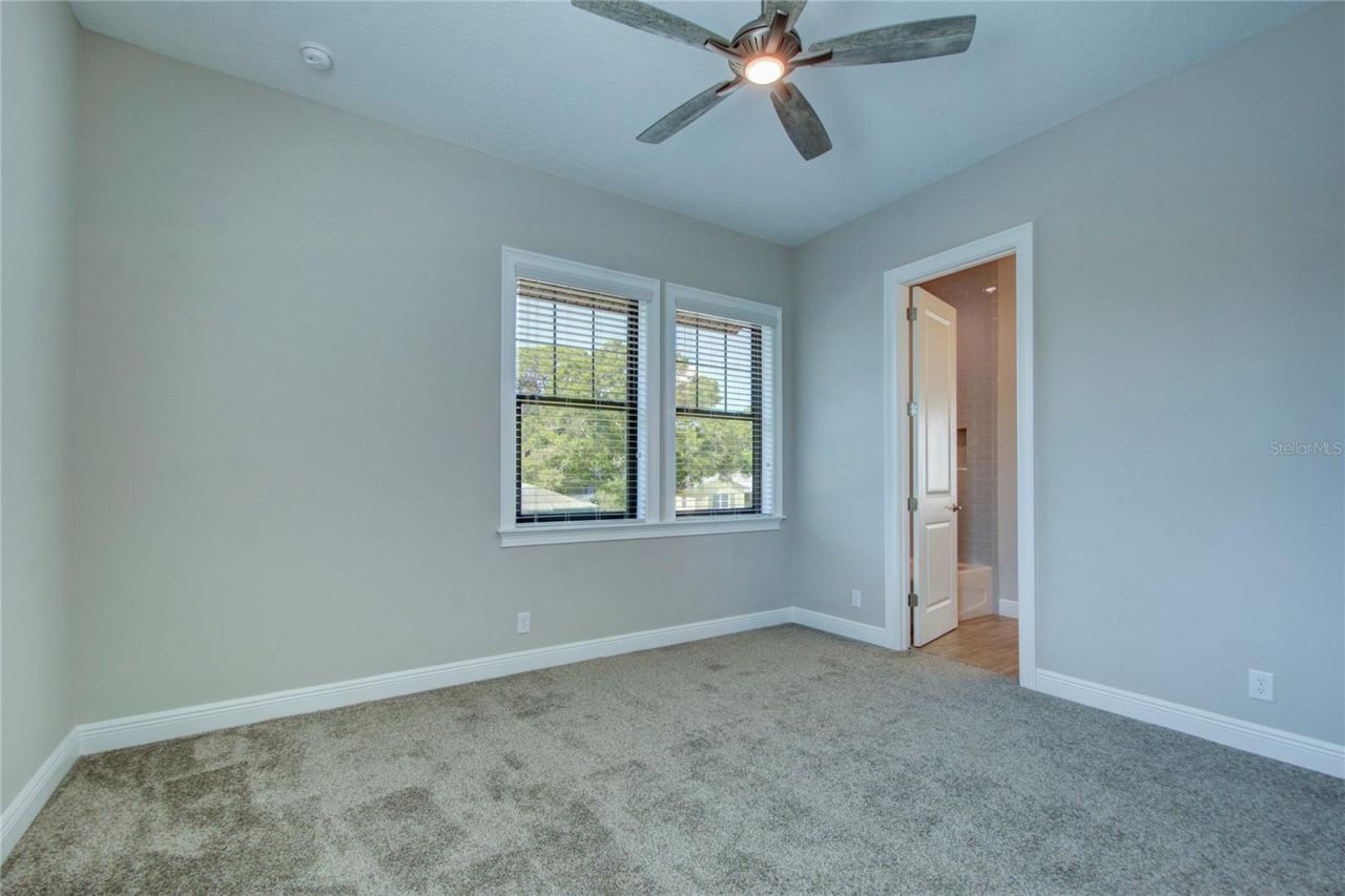 855 39th Avenue N, Saint Petersburg, FL 33703 Photo