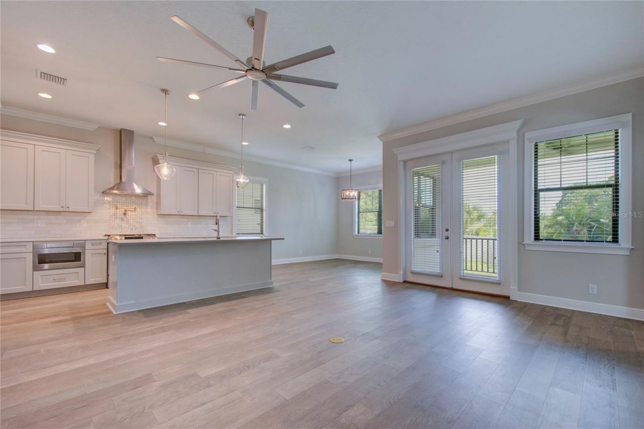 855 39th Avenue N, Saint Petersburg, FL 33703 Photo