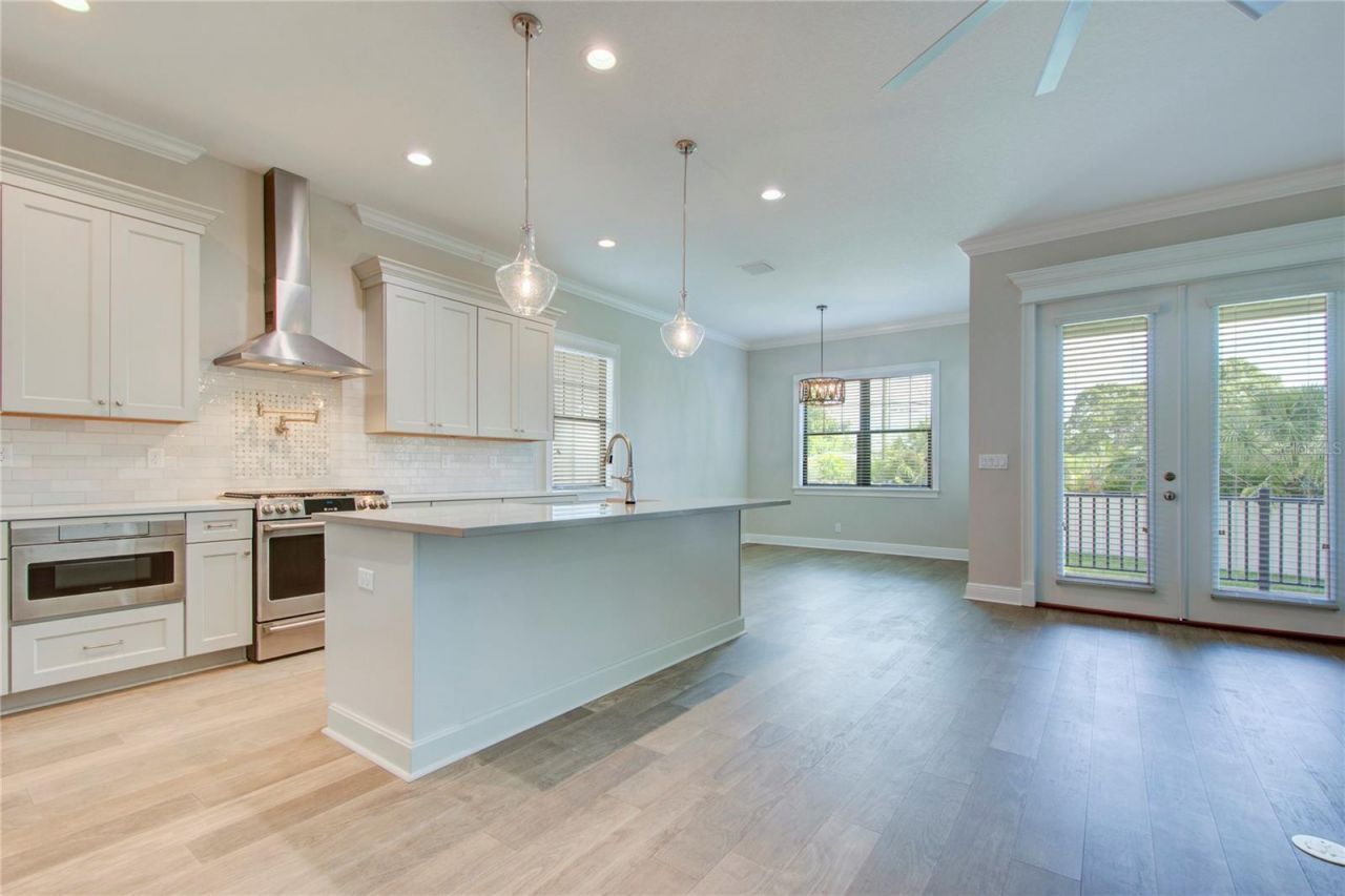 855 39th Avenue N, Saint Petersburg, FL 33703 Photo