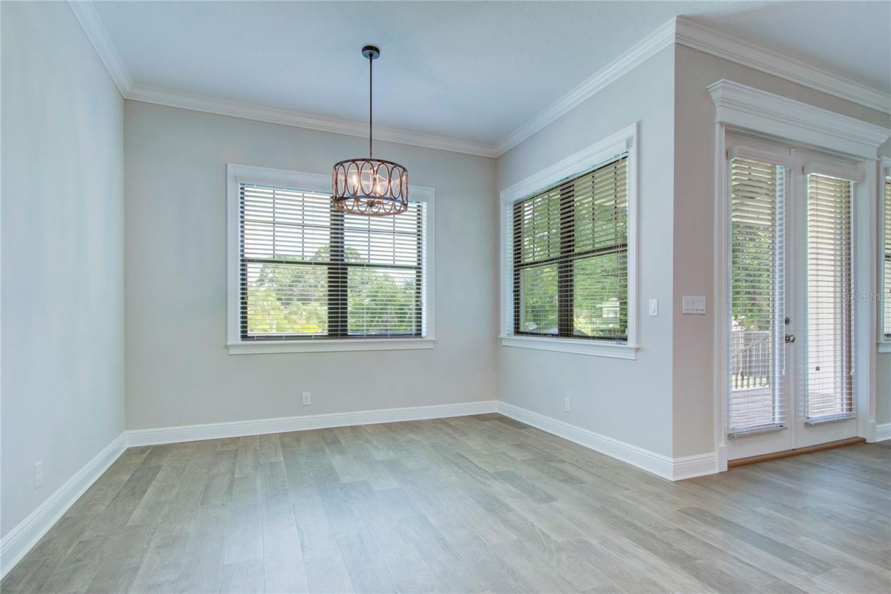 855 39th Avenue N, Saint Petersburg, FL 33703 Photo