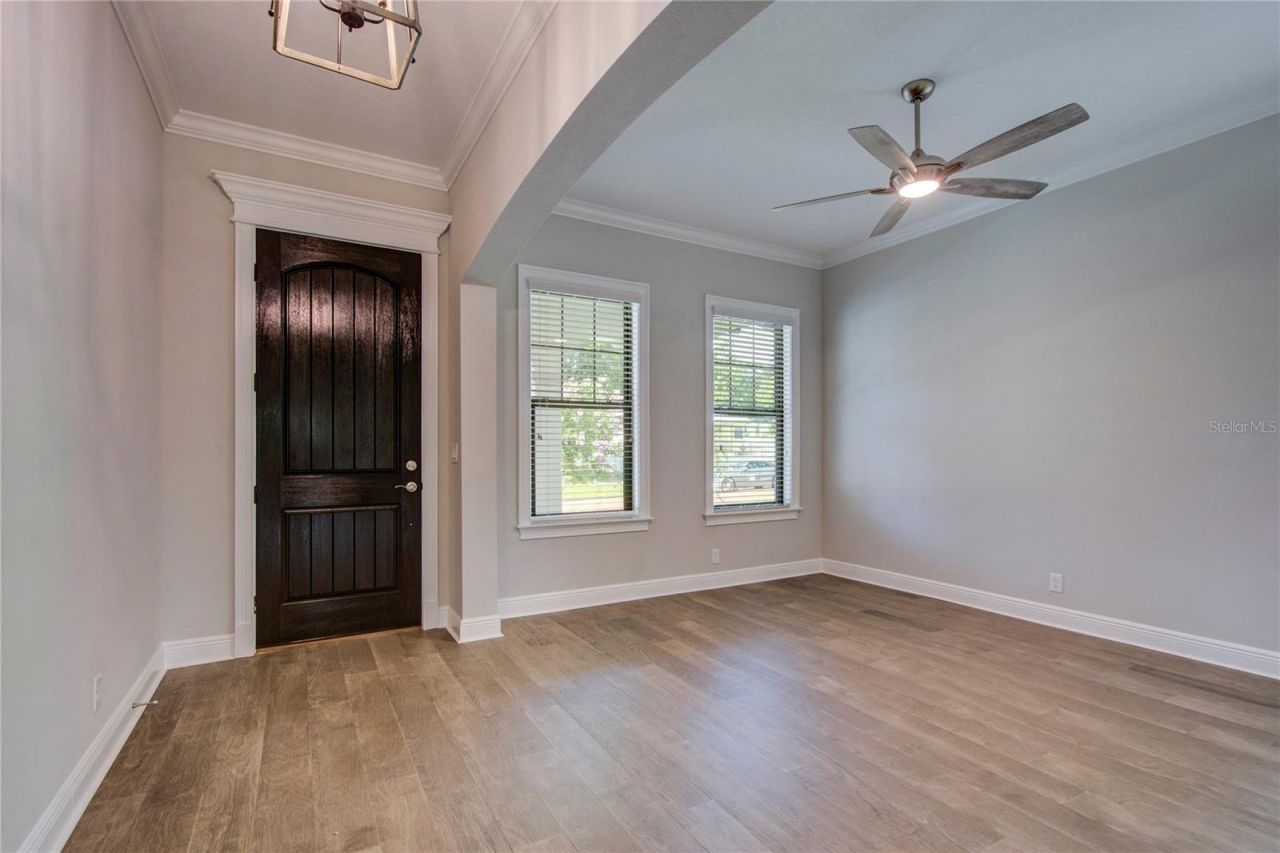 855 39th Avenue N, Saint Petersburg, FL 33703 Photo