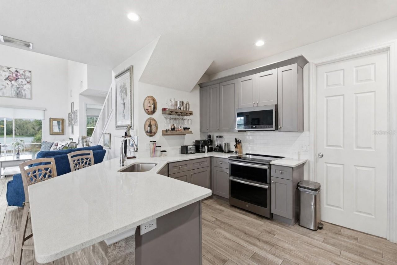 1934 Lake Ridge Boulevard, Clearwater, FL 33763 Photo