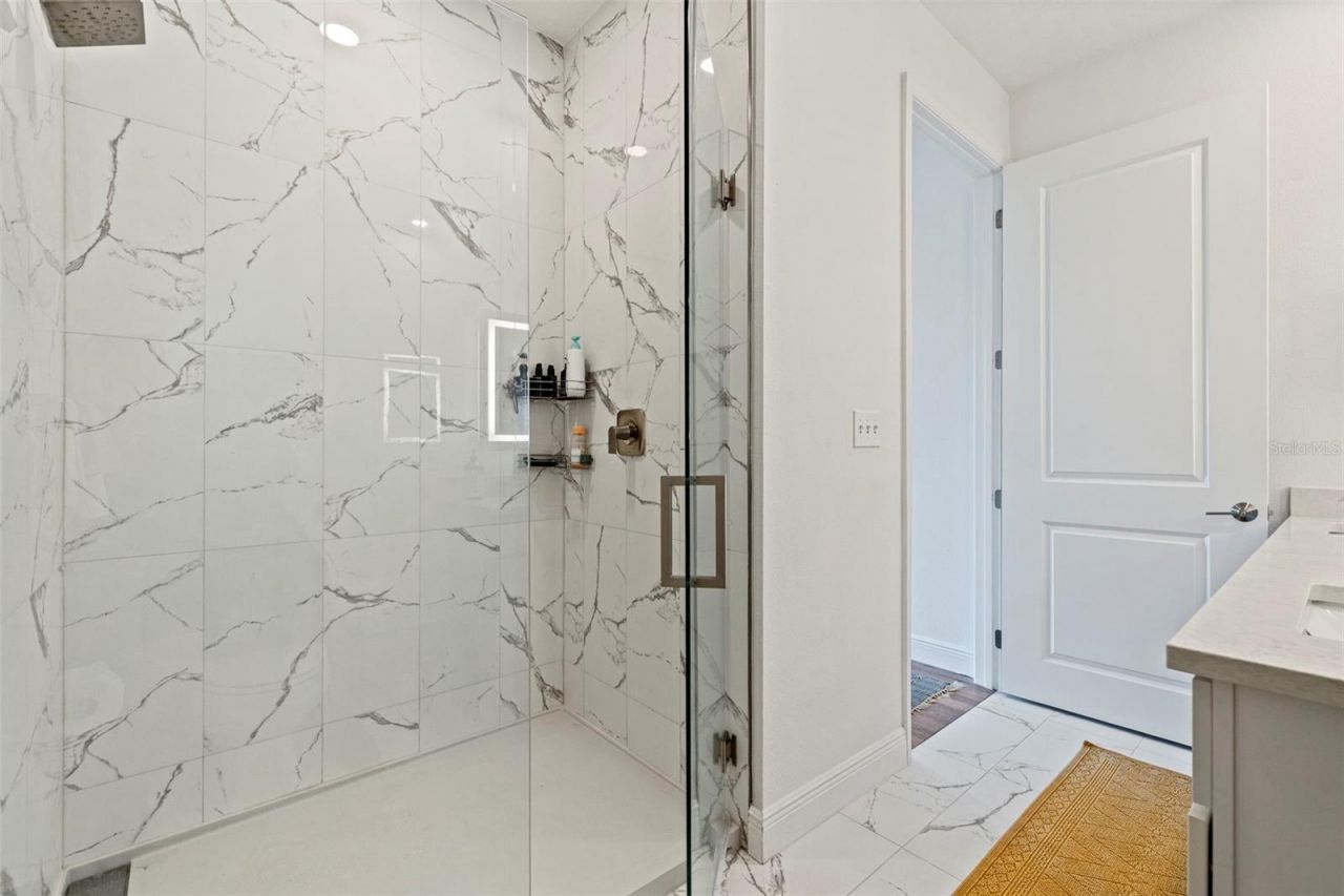 644 3rd Avenue S, Unit 403, Saint Petersburg, FL 33701 Photo