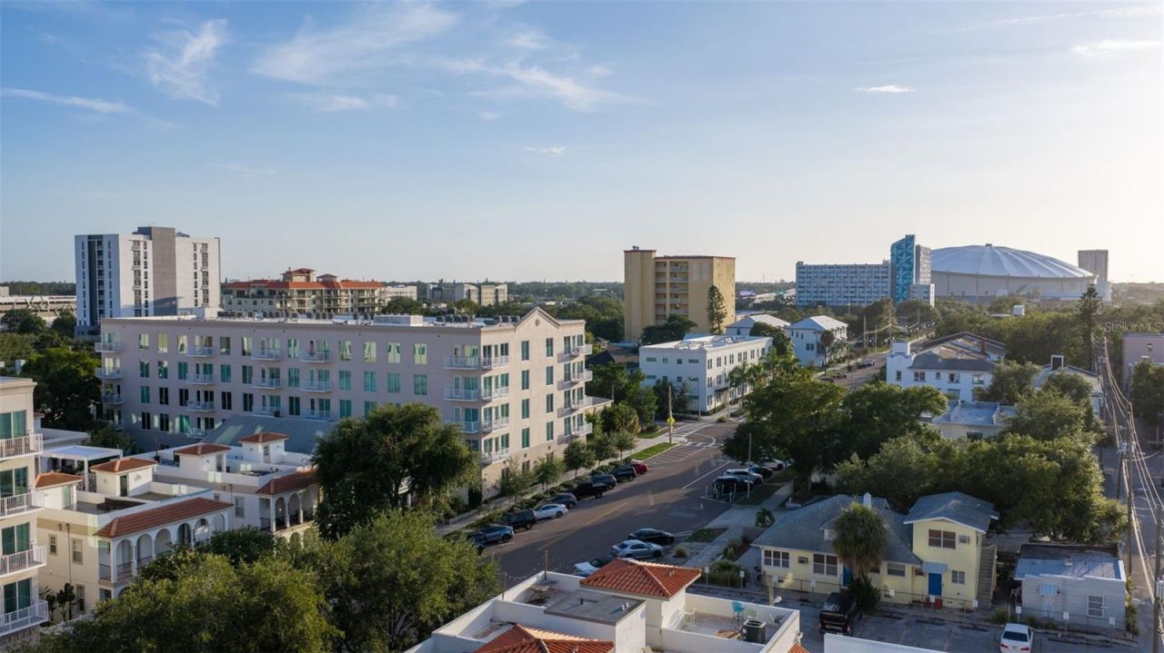 644 3rd Avenue S, Unit 403, Saint Petersburg, FL 33701 Photo