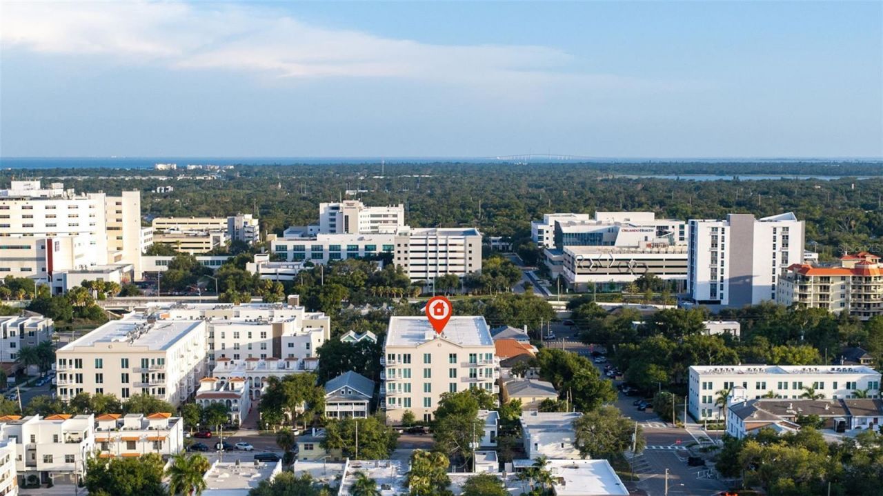 644 3rd Avenue S, Unit 403, Saint Petersburg, FL 33701 Photo