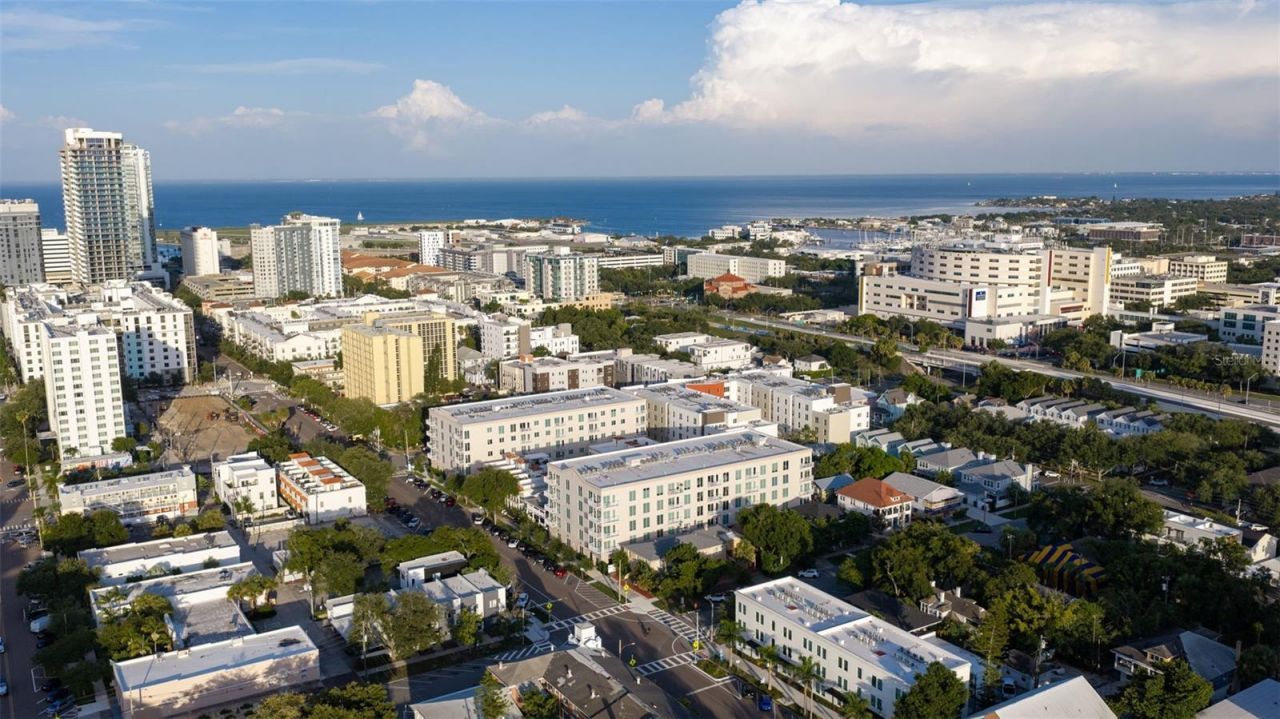 644 3rd Avenue S, Unit 403, Saint Petersburg, FL 33701 Photo