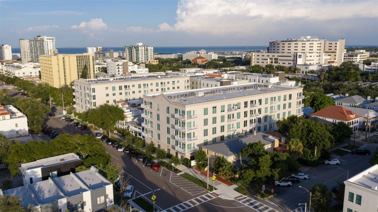 644 3rd Avenue S, Unit 403, Saint Petersburg, FL 33701 Photo