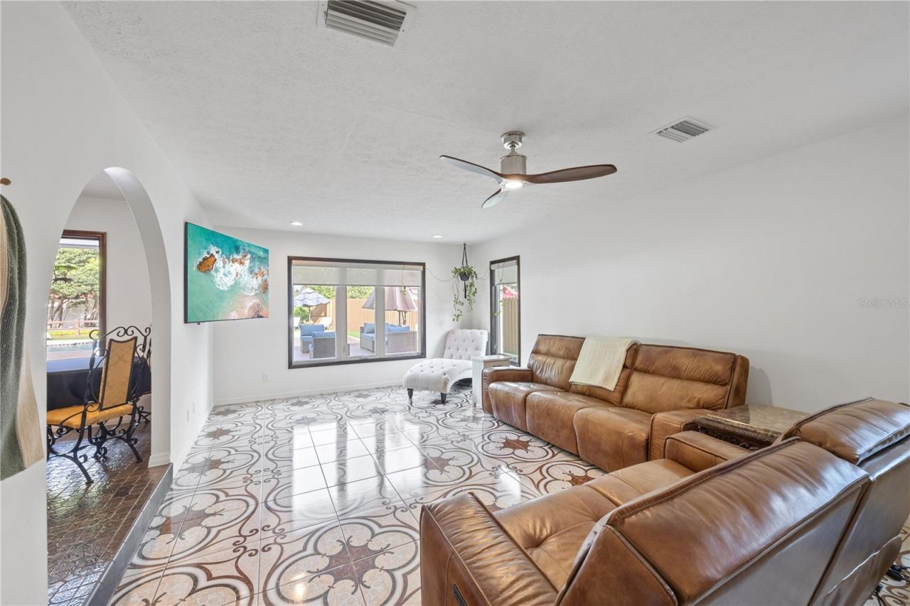403 Weeburn Road, Temple Terrace, FL 33617 Photo