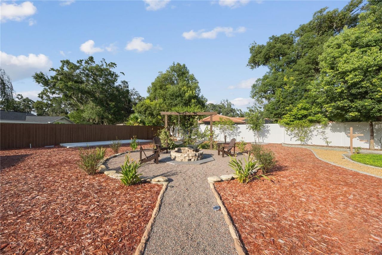 403 Weeburn Road, Temple Terrace, FL 33617 Photo