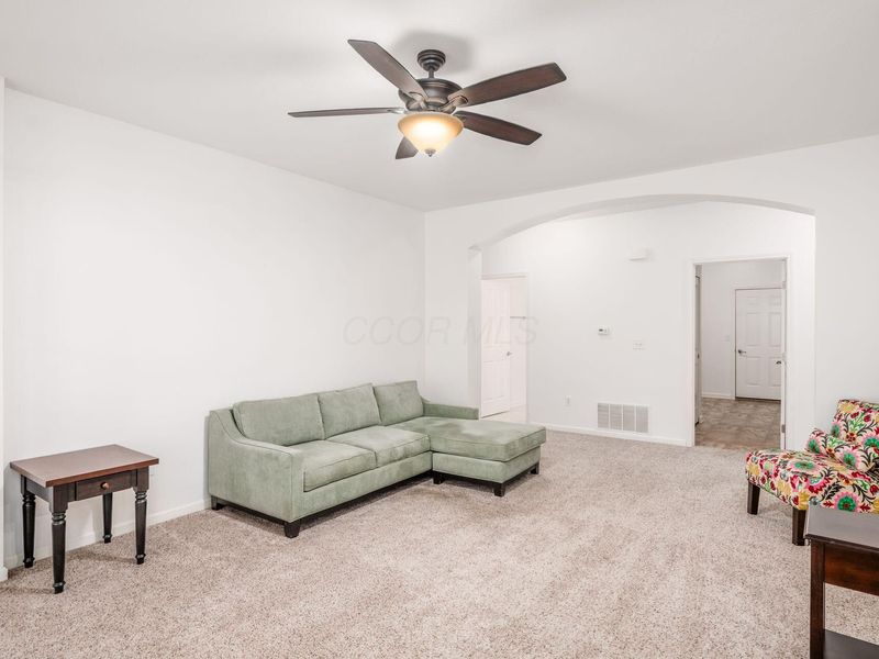 3637 Birkland Circle , Lewis Center, OH 43035 Photo 12