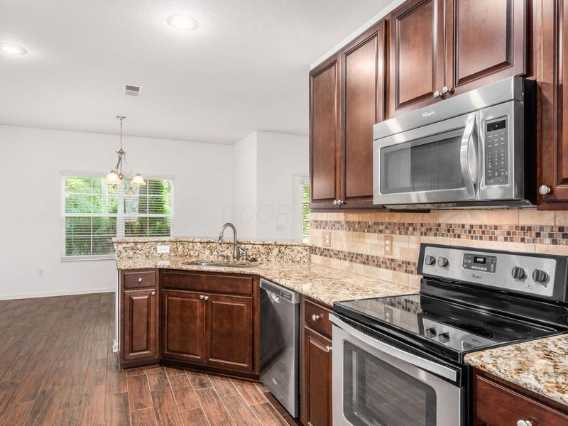 3637 Birkland Circle , Lewis Center, OH 43035 Photo 4