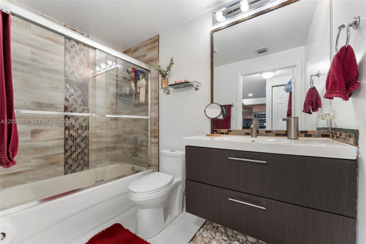 140 S Dixie Hwy , Unit 725, Hollywood, FL 33020 Photo