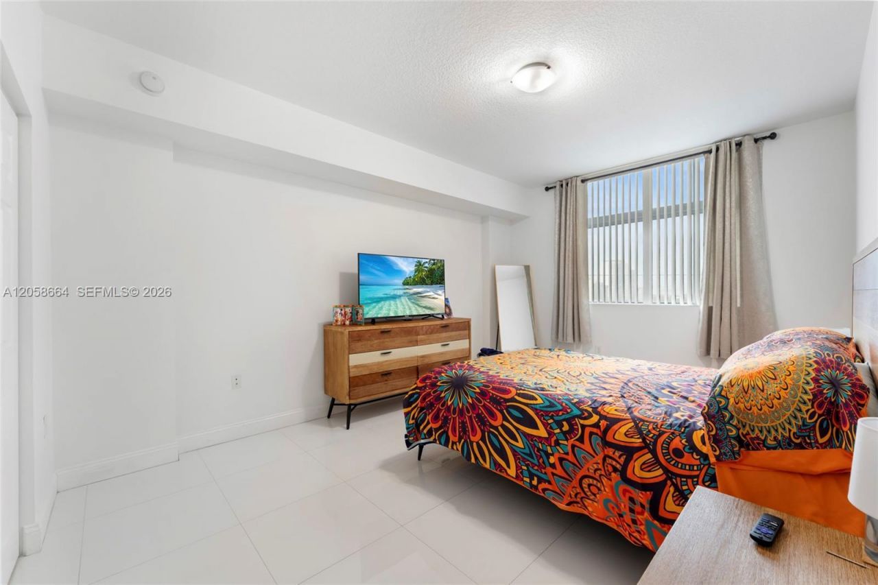 140 S Dixie Hwy , Unit 725, Hollywood, FL 33020 Photo