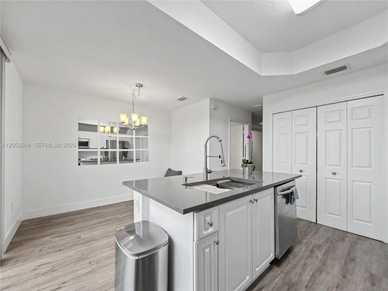 10573 SW 6th St, Unit 1206, Pembroke Pines, FL 33025 Photo