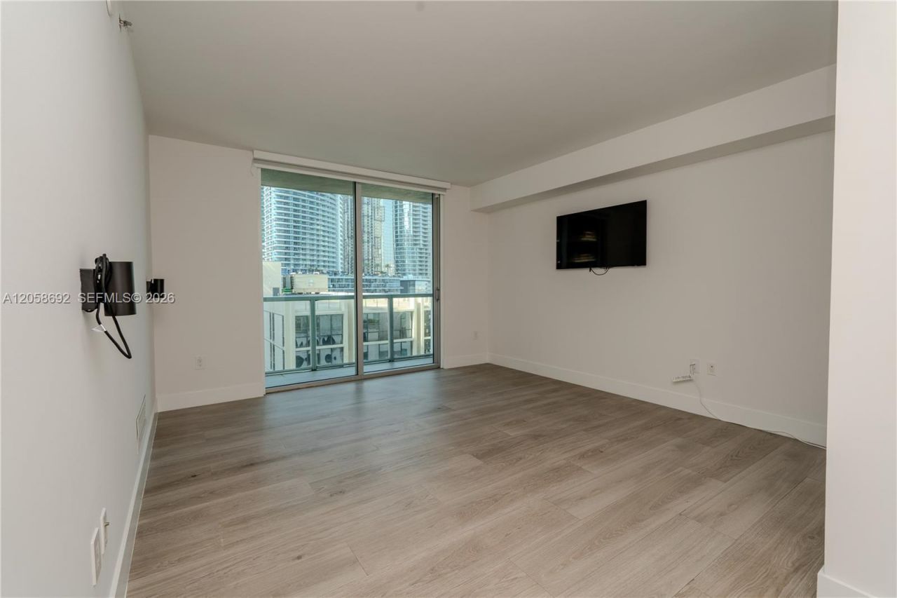 500 Brickell Ave, Unit 1407, Miami, FL 33131 Photo