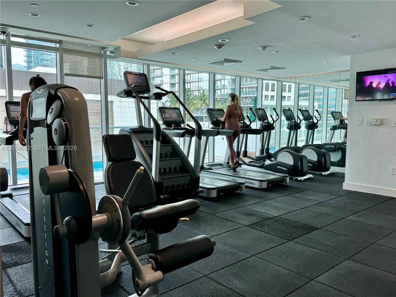 500 Brickell Ave, Unit 1407, Miami, FL 33131 Photo
