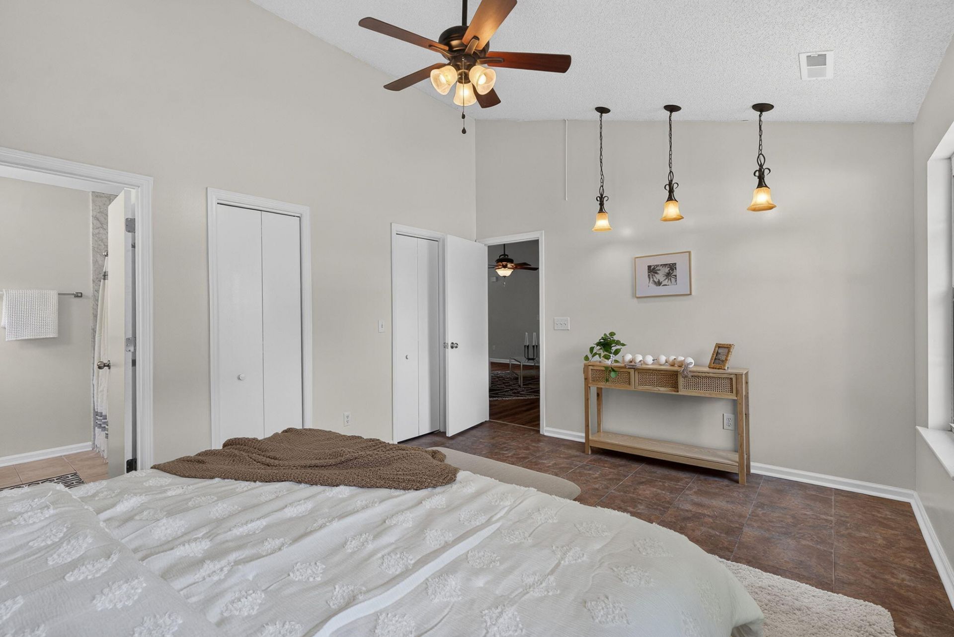 8544 Brookforest Drive Photo 18