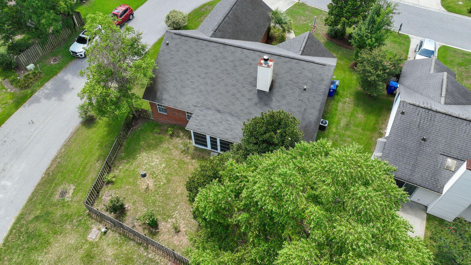 8544 Brookforest Drive Photo 29