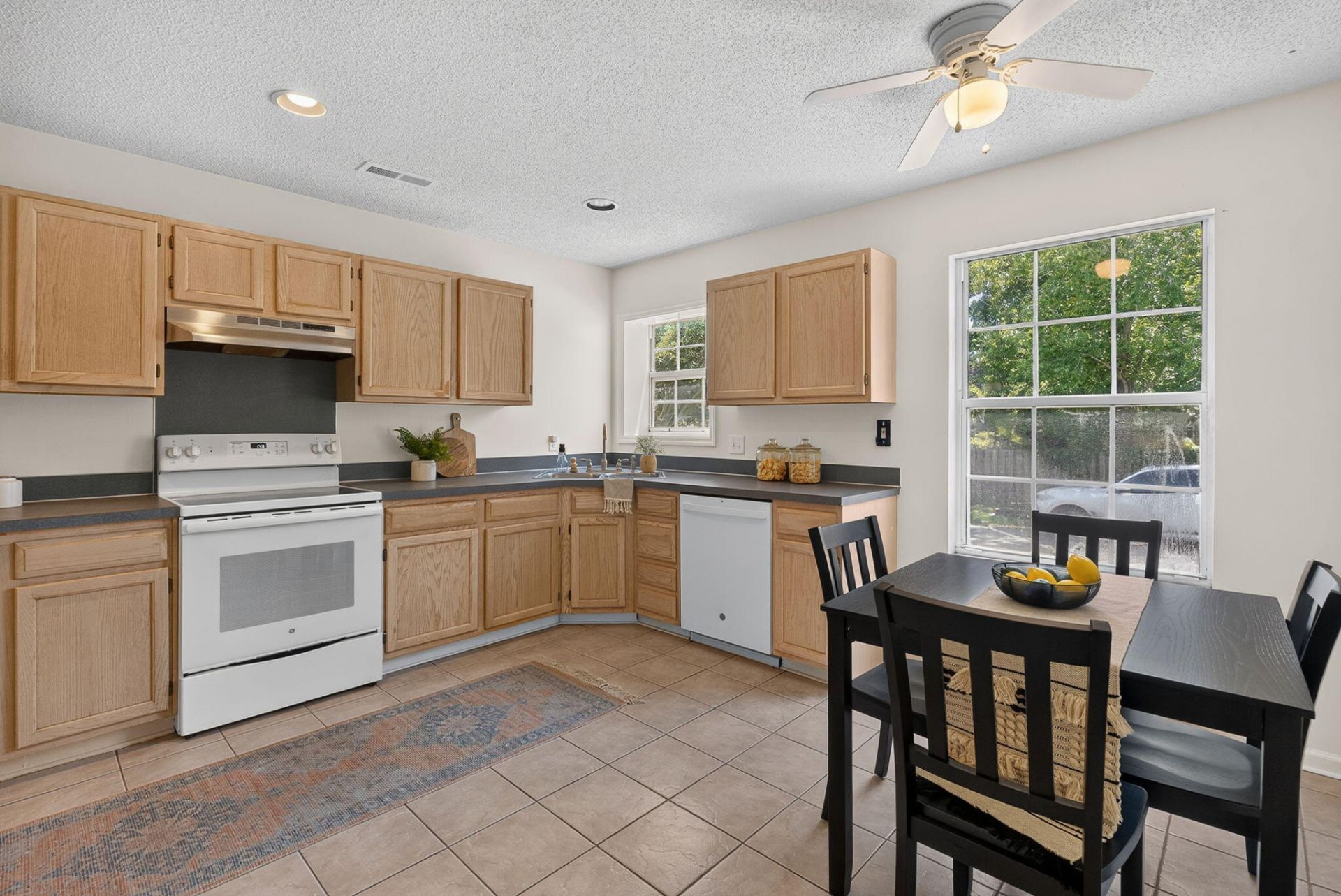 8544 Brookforest Drive Photo 3