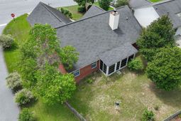 8544 Brookforest Drive photo 4
