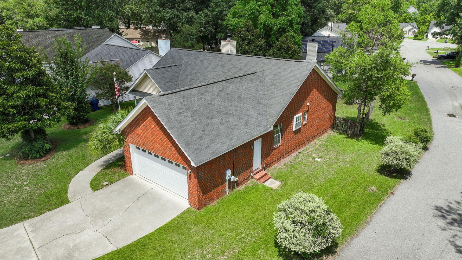 8544 Brookforest Drive Photo 6