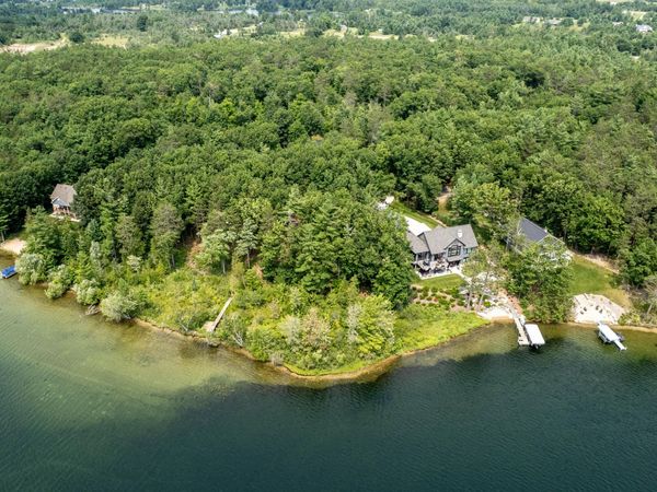 5206 Michakewa Trail, Cheboygan, MI 49721