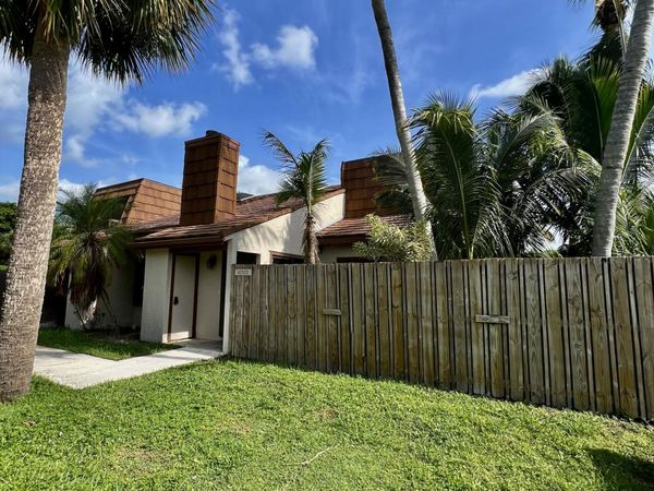 4232 PALM BAY, Unit D, West Palm Beach, FL 33406