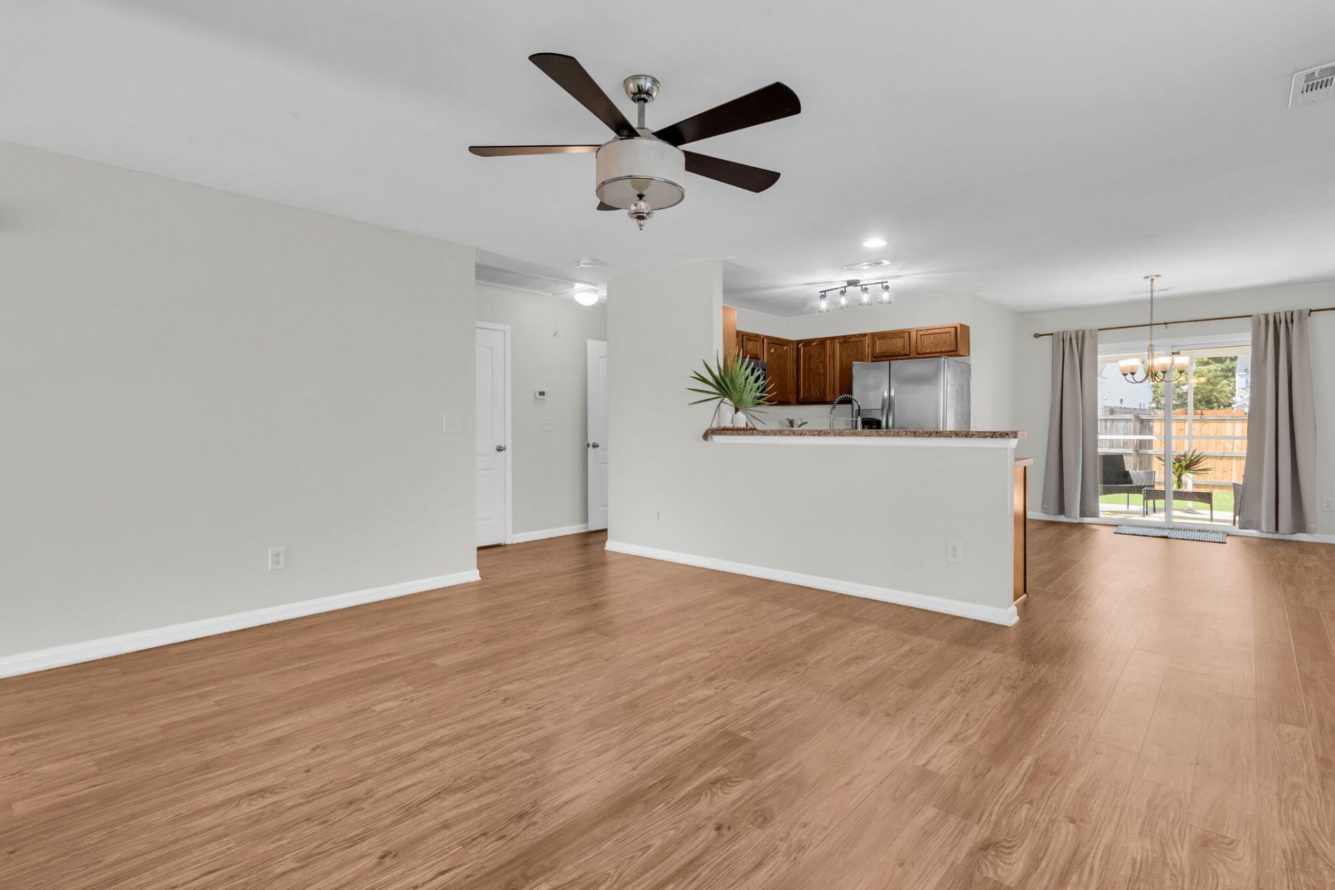 104 Tyger Street Photo 7