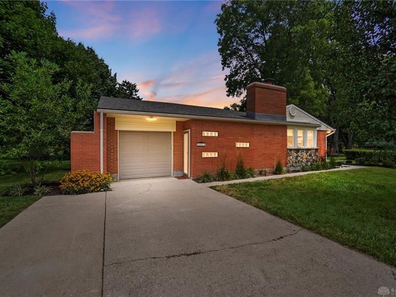 1133 Regal Hill Court, Beavercreek, OH 45430 Photo 2