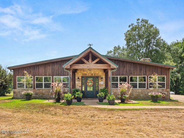 748 Bluegoose Road, Sarah, MS 38665