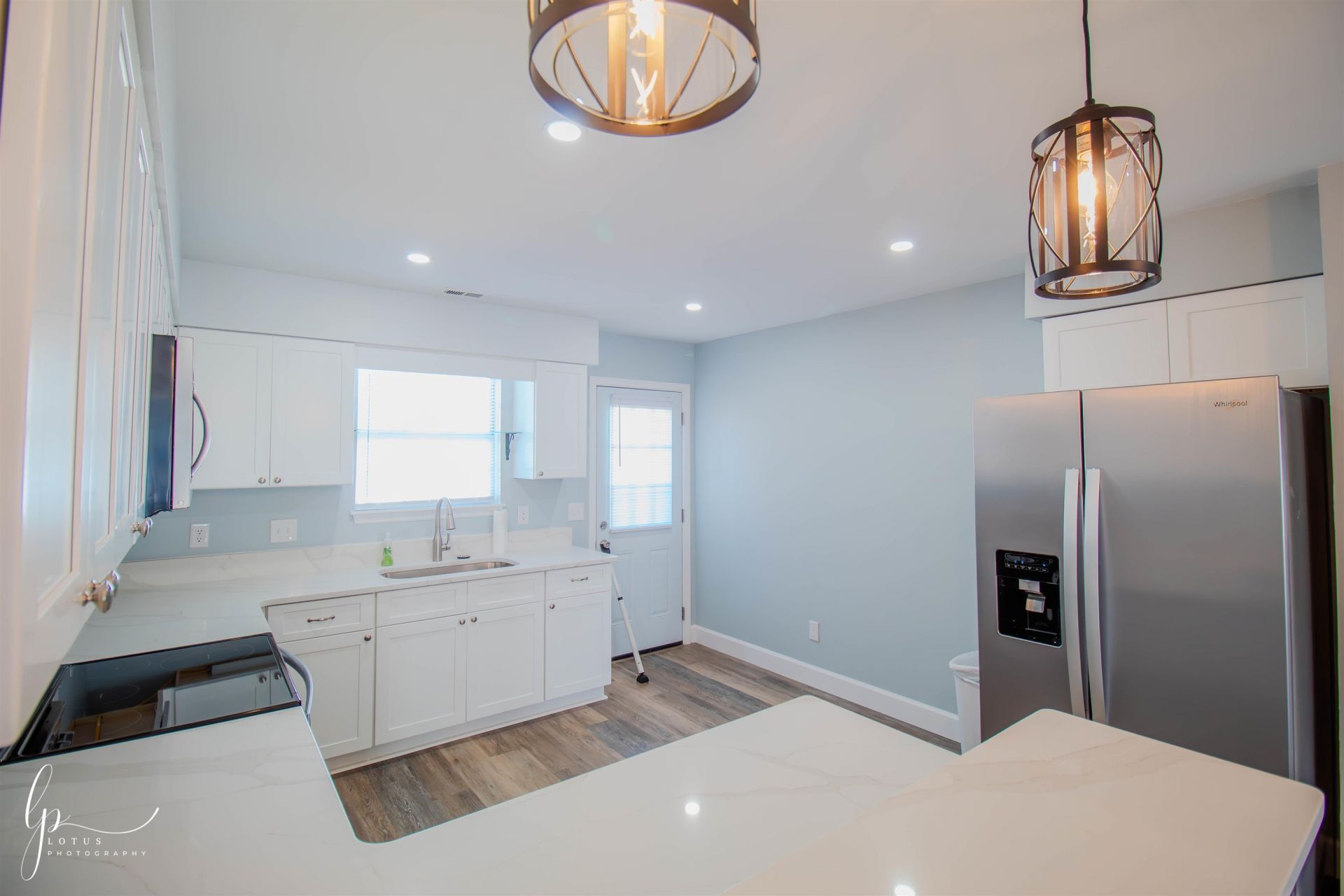 4271 Parkway Ln.  Photo 4